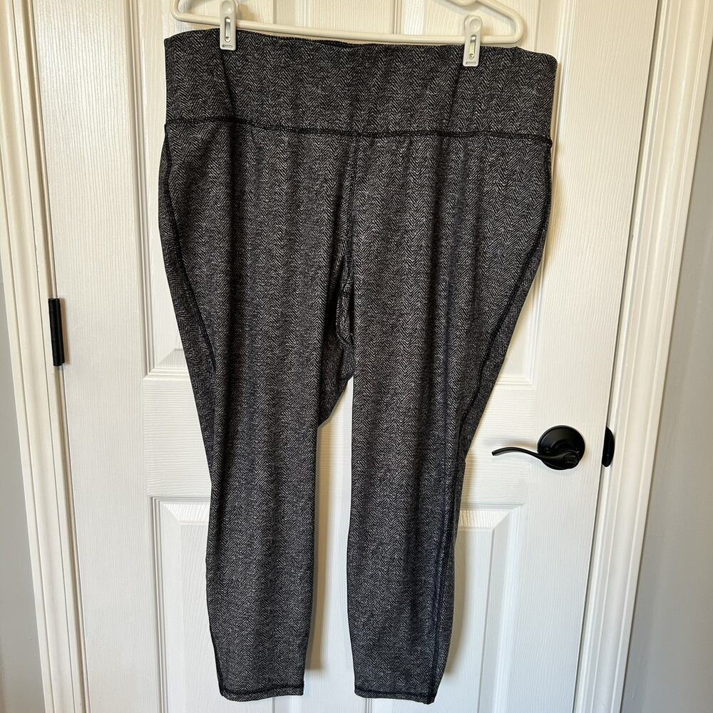 Lane Bryant LIVI Womens Gray & Black Active Pants 22/24 Plus